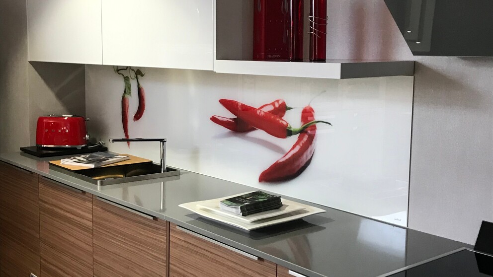 #Küchenzeile mit Spüle und Arbeitsplatte
#Hochschrank mit Lamellen
#Küchenhaus Kreis Sindelfingen/Böblingen